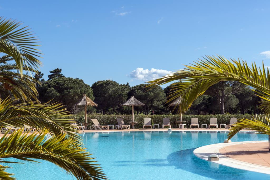 Hotel Le Mas D'Huston Spa And Golf Saint-Cyprien  Exterior photo