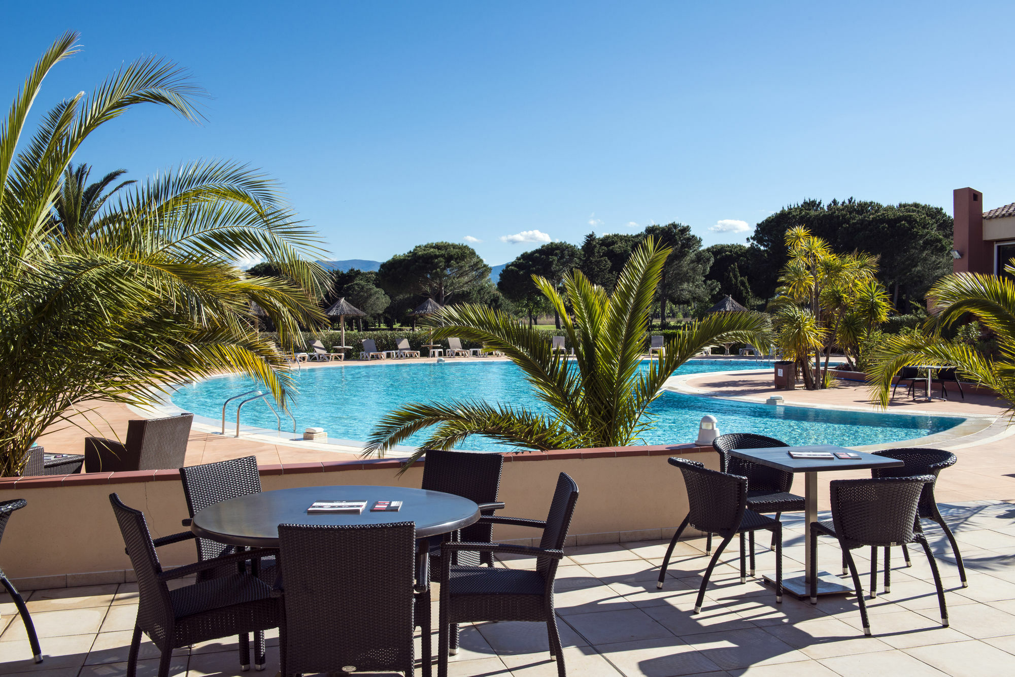 Hotel Le Mas D'Huston Spa And Golf Saint-Cyprien  Exterior photo